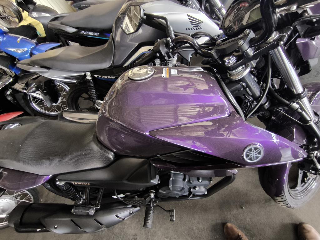 YAMAHA Fazer YS 150 - Foto
