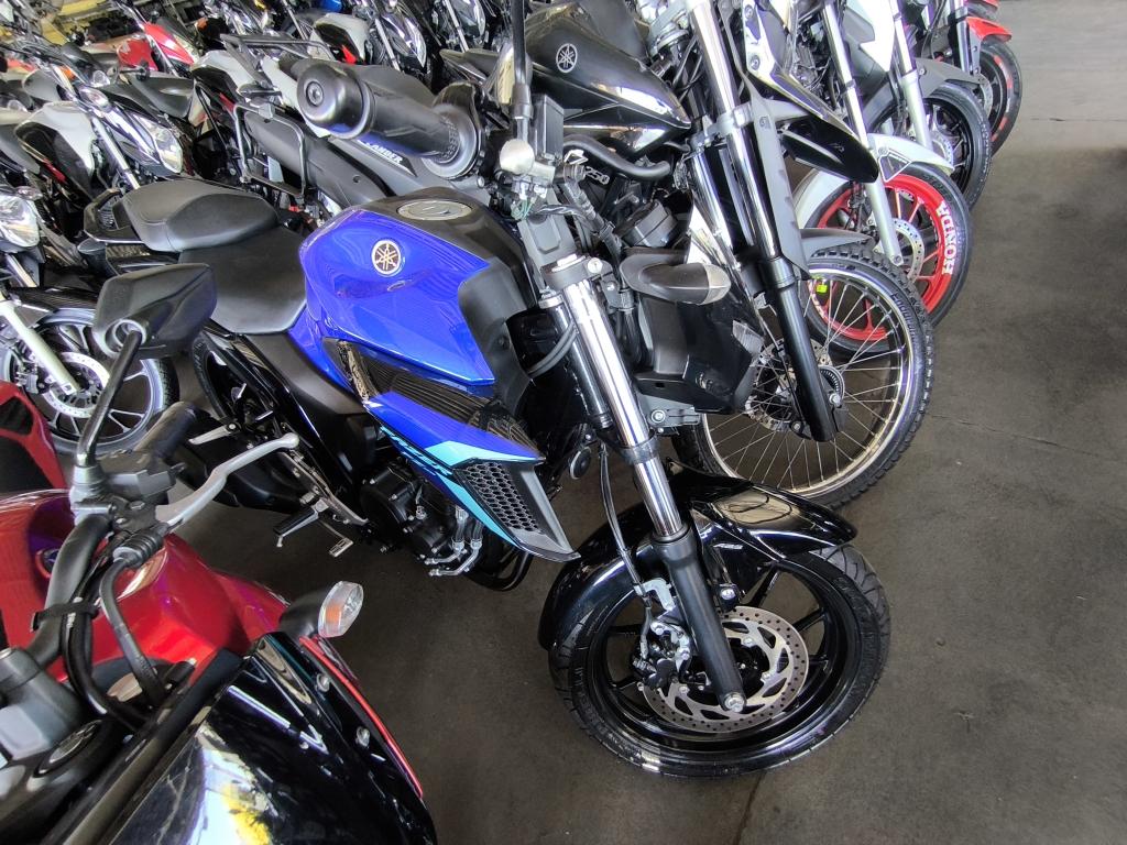 YAMAHA FZ 25 250 Fazer Flex - Foto