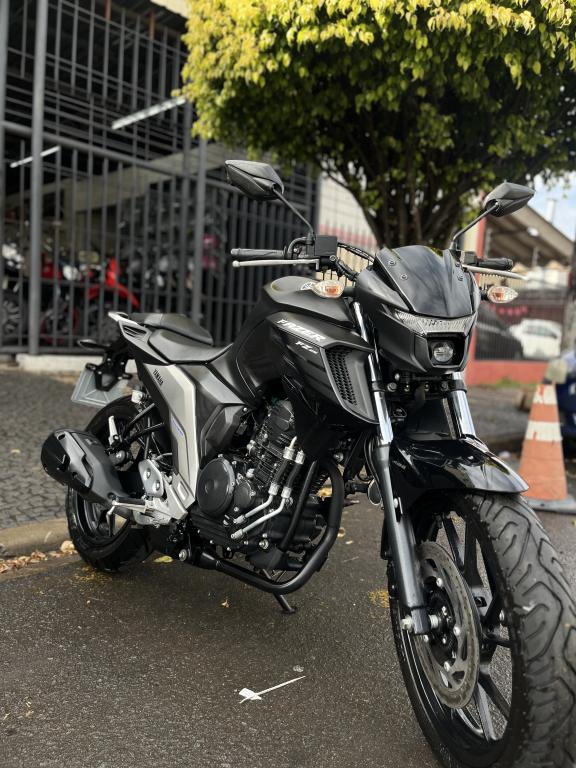 YAMAHA FZ 25 250 Fazer Flex
