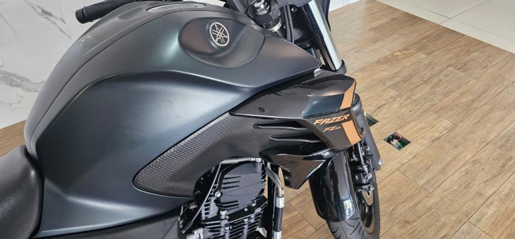 YAMAHA FZ 25 250 Fazer Flex - Foto