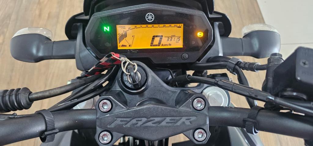 YAMAHA FZ 25 250 Fazer Flex - Foto