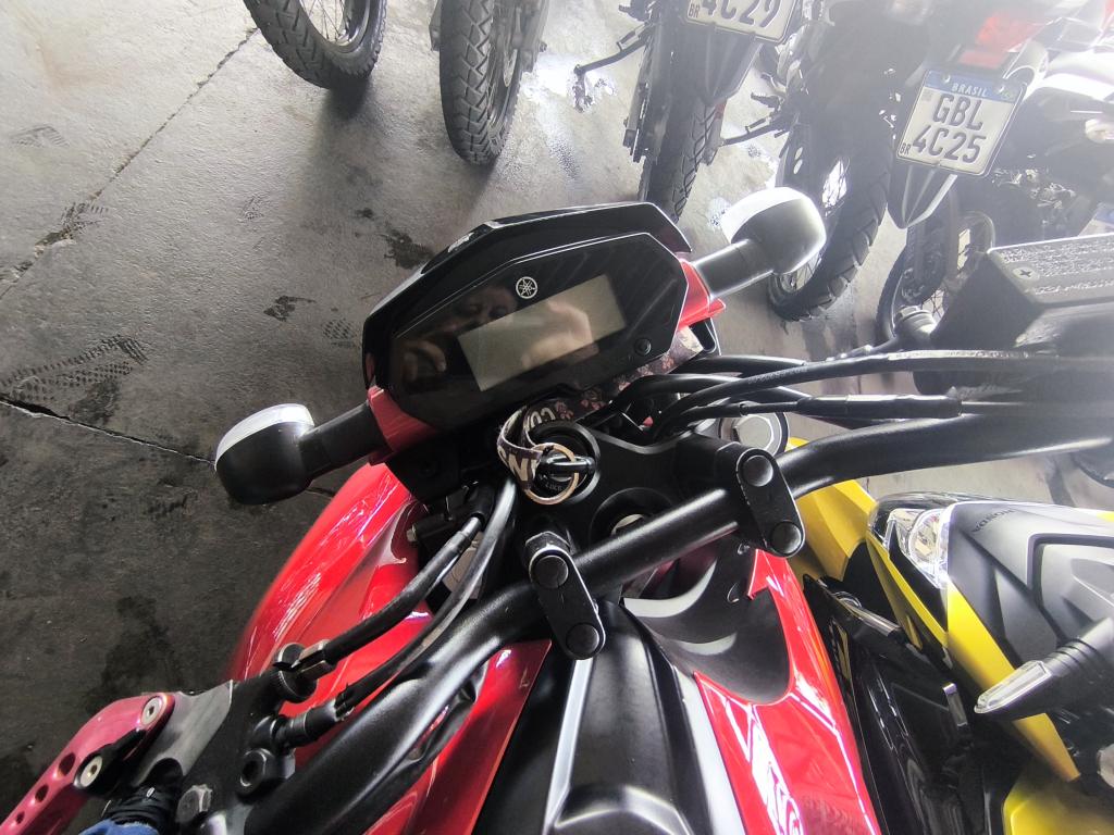 YAMAHA FZ 25 250 Fazer Flex - Foto