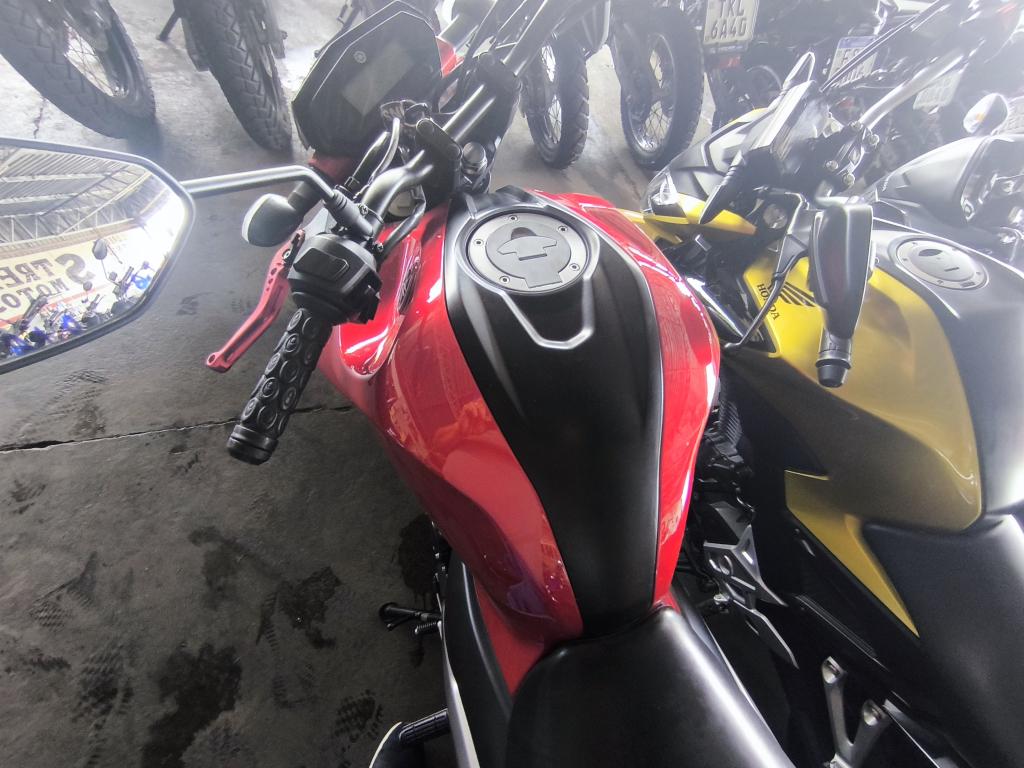 YAMAHA FZ 25 250 Fazer Flex - Foto
