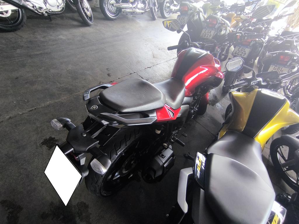 YAMAHA FZ 25 250 Fazer Flex - Foto