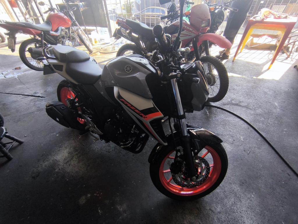 YAMAHA FZ 25 250 Fazer Flex - Foto