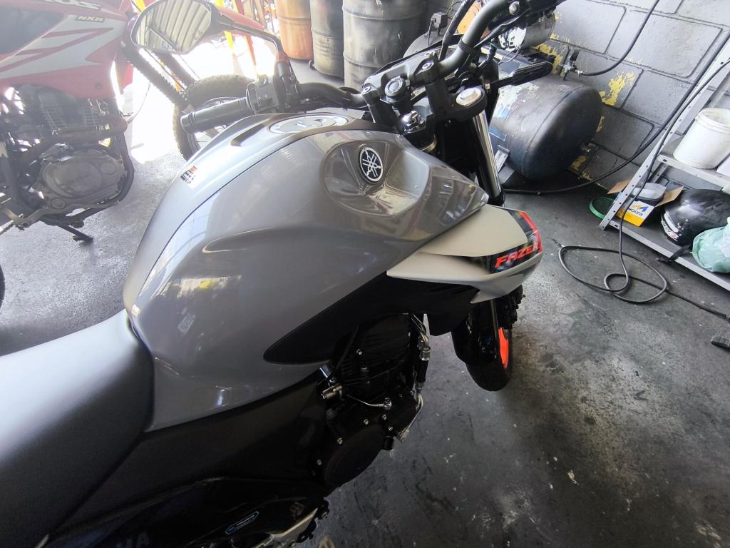 YAMAHA FZ 25 250 Fazer Flex - Foto