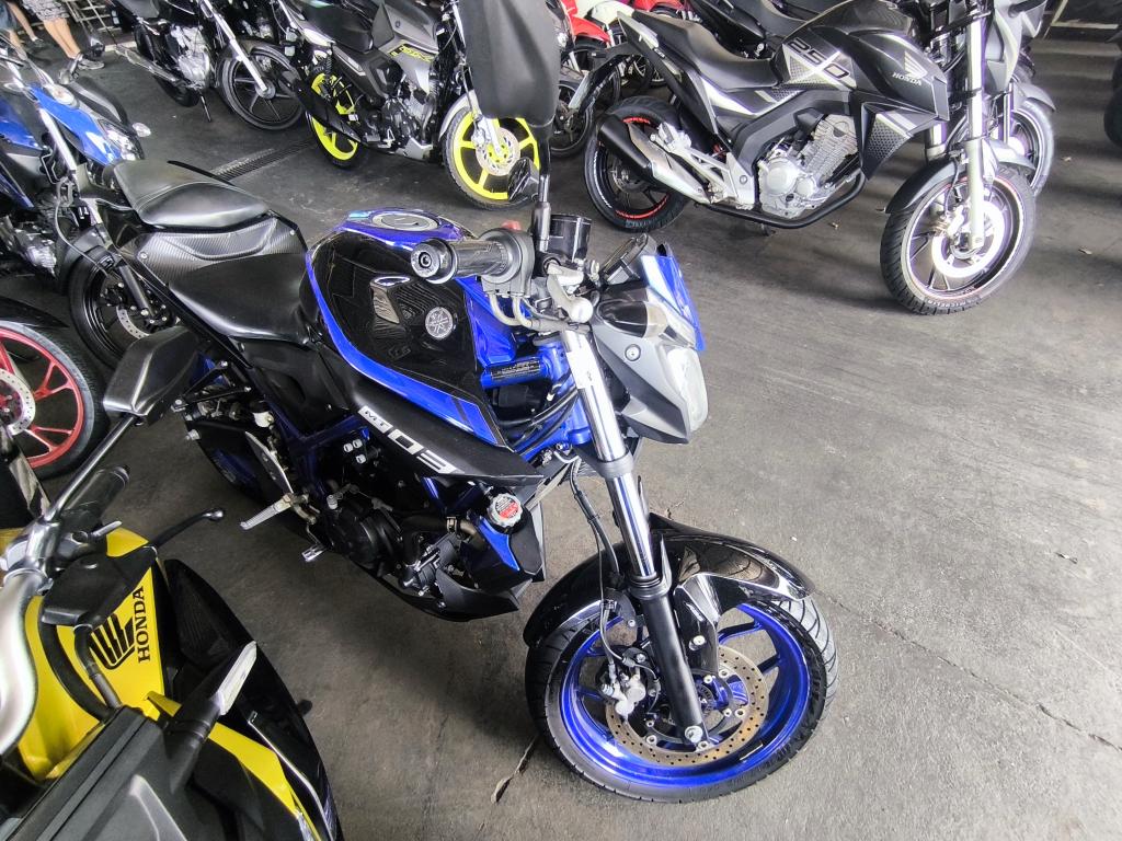 YAMAHA MT-03 300 - Foto