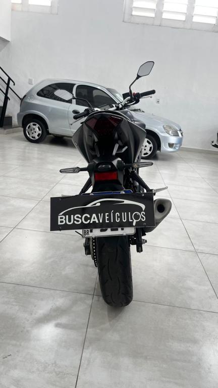 YAMAHA MT-03 300 - Foto