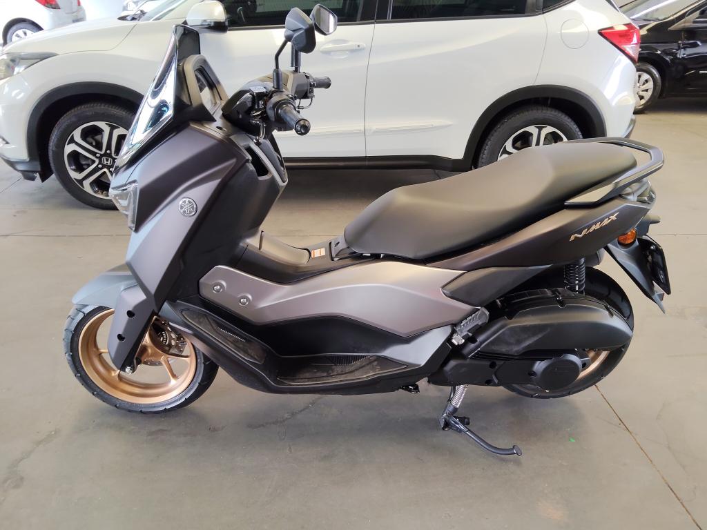 YAMAHA NMax 160 - Foto