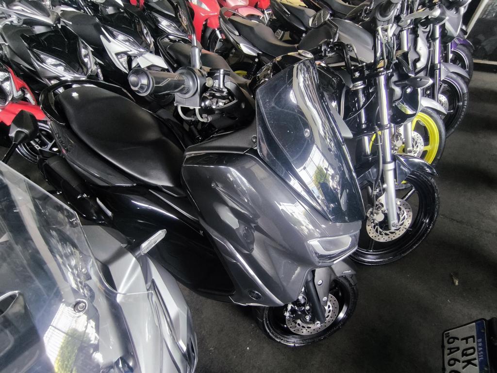 YAMAHA NMax 160 - Foto