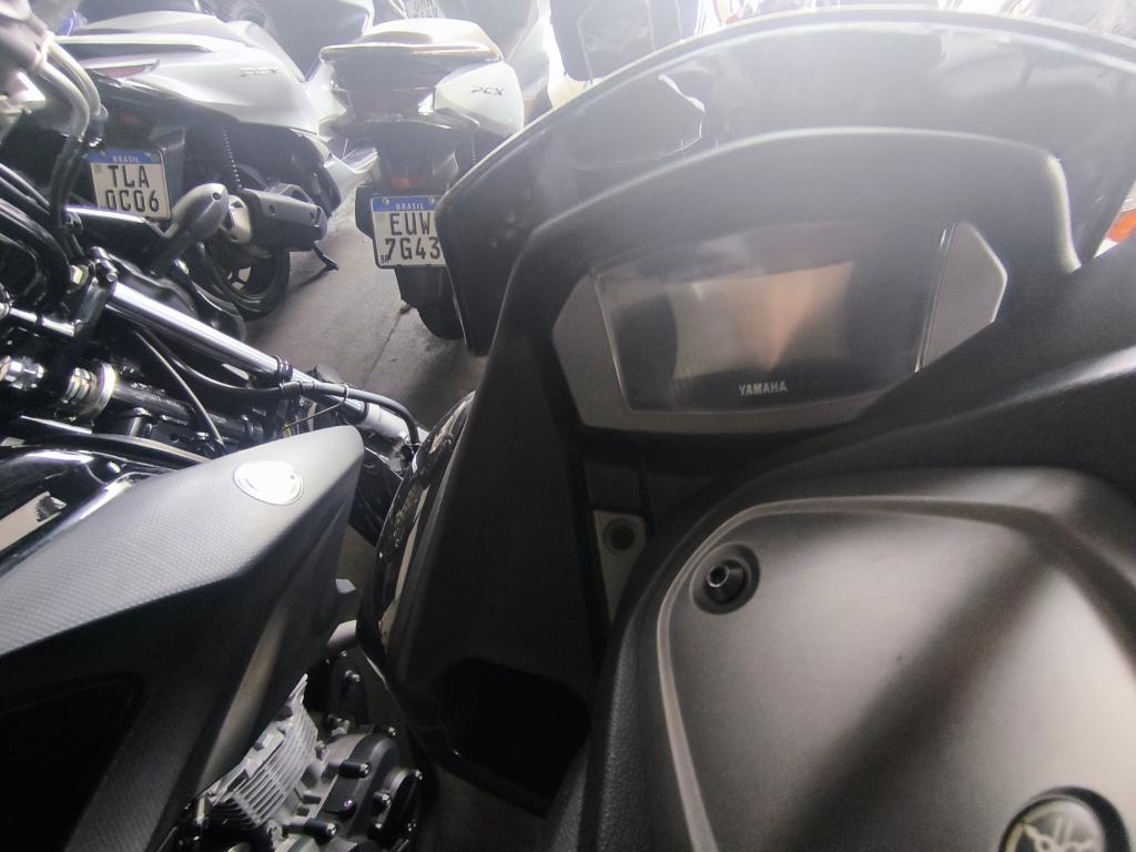YAMAHA NMax 160 - Foto