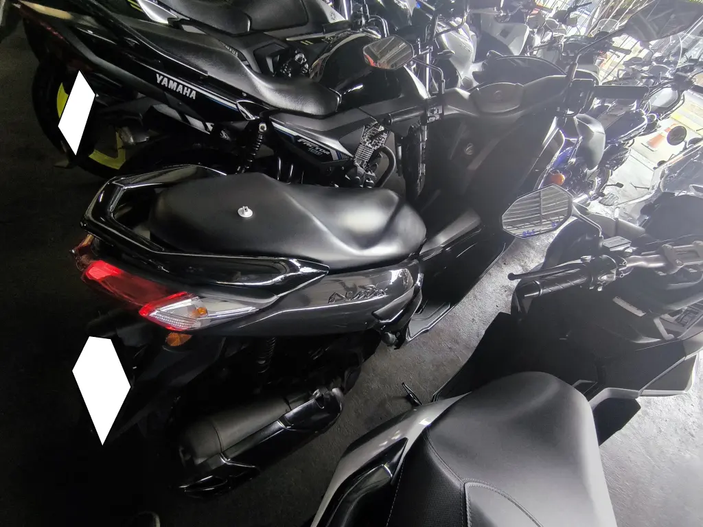 YAMAHA NMax 160 - Foto