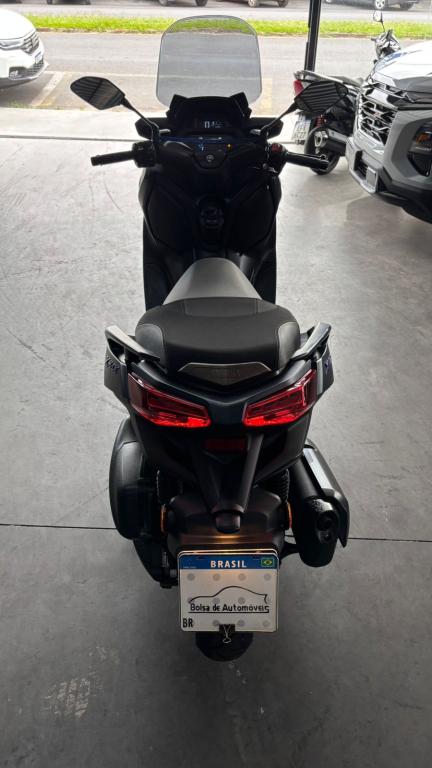 YAMAHA Xmax 250 - Foto