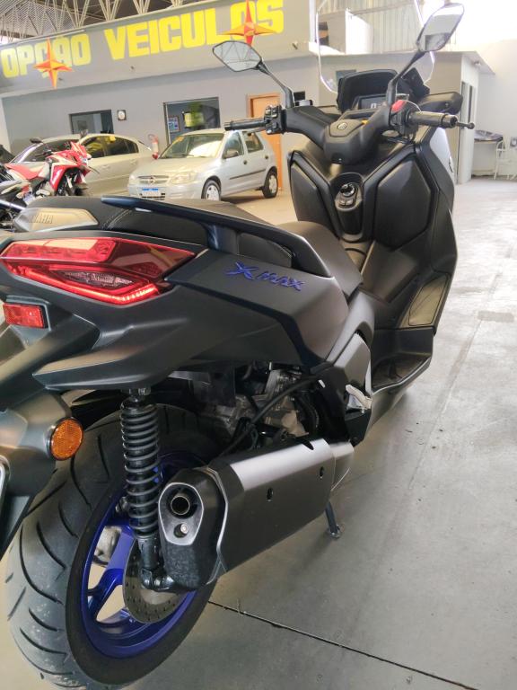 YAMAHA Xmax 250 - Foto