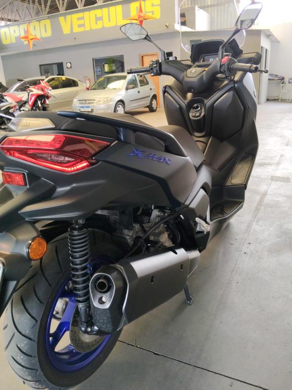 YAMAHA Xmax 250 - Foto