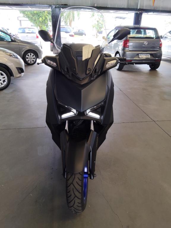 YAMAHA Xmax 250 - Foto