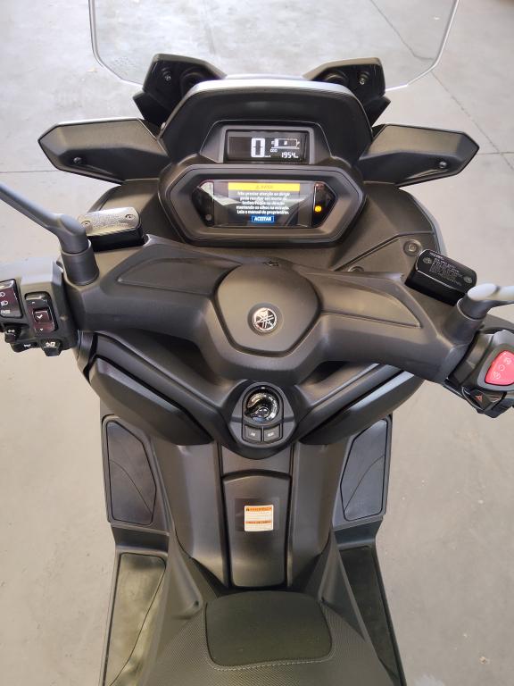 YAMAHA Xmax 250 - Foto