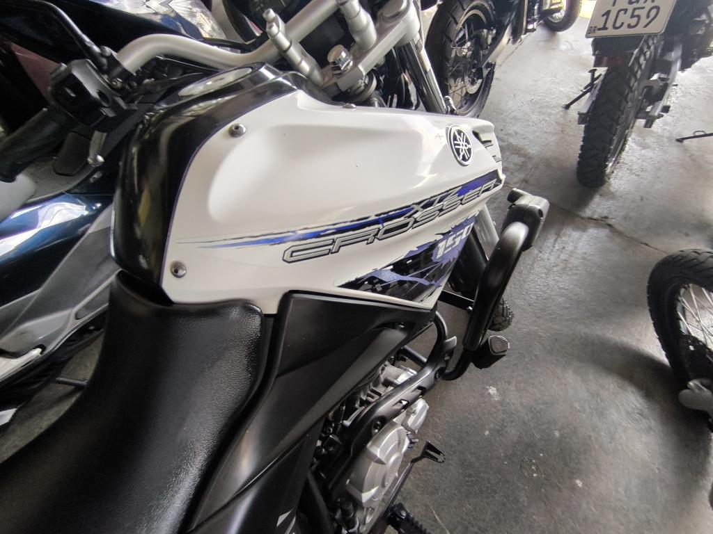 YAMAHA XTZ 150 Crosser - Foto