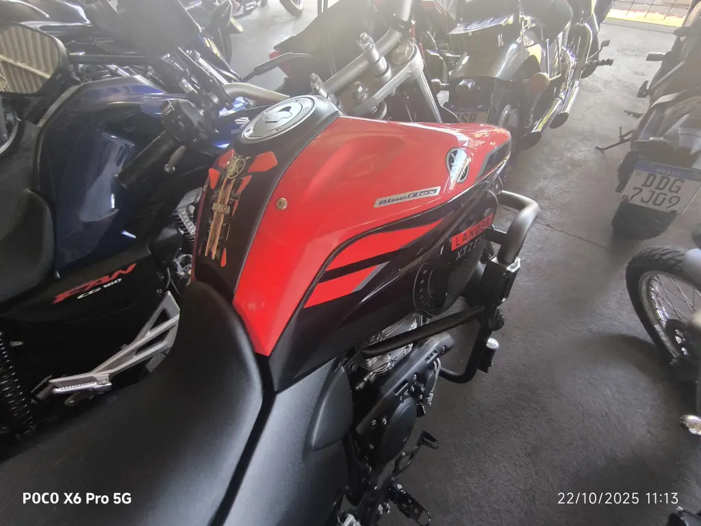 YAMAHA XTZ 250 - Foto