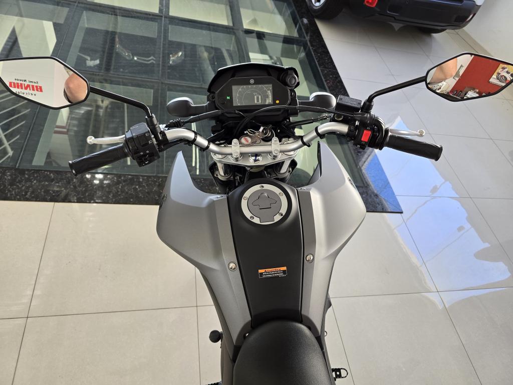 YAMAHA XTZ 250 - Foto