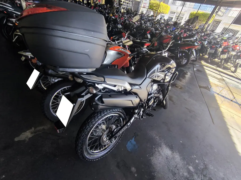 YAMAHA XTZ 250 - Foto