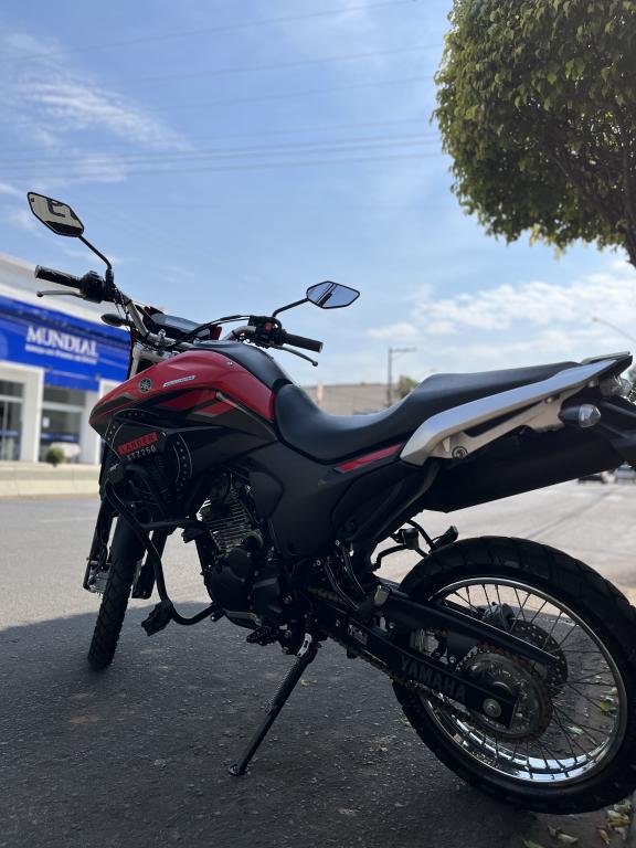YAMAHA XTZ 250 - Foto