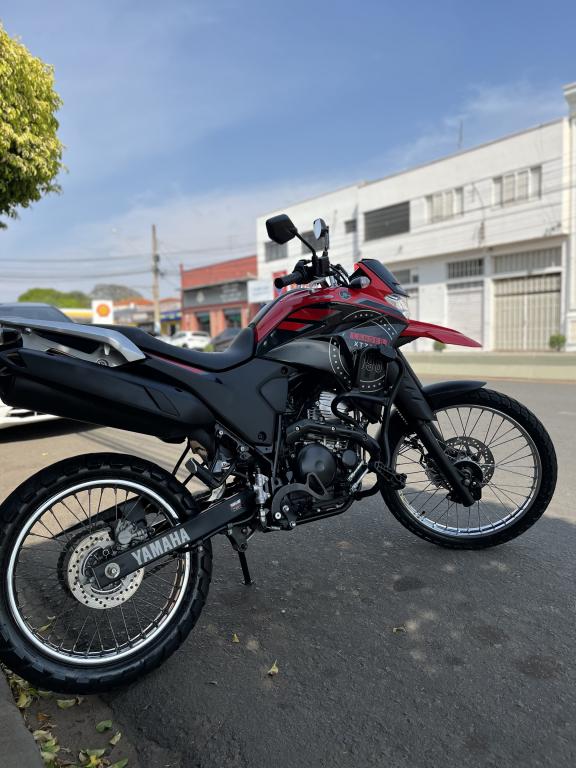 YAMAHA XTZ 250 - Foto