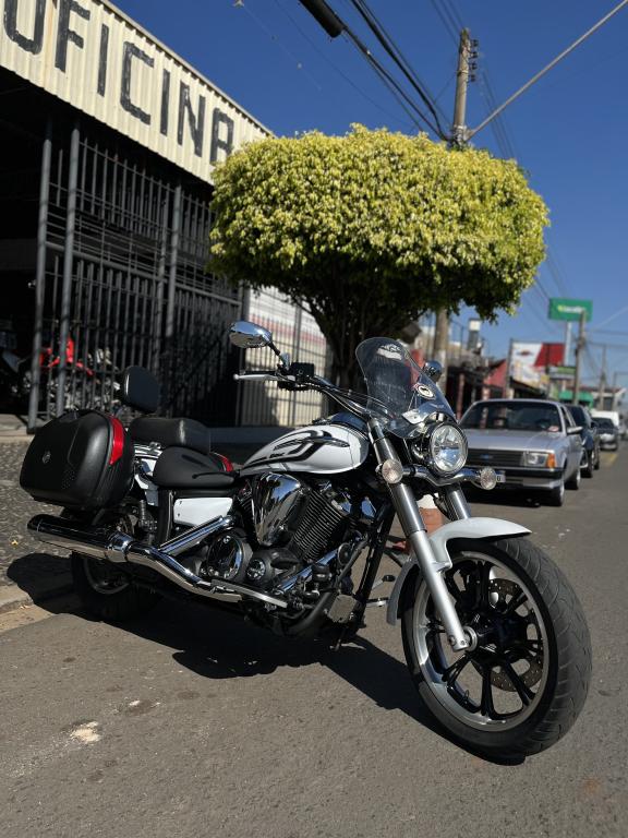 YAMAHA XVS MidnightStar