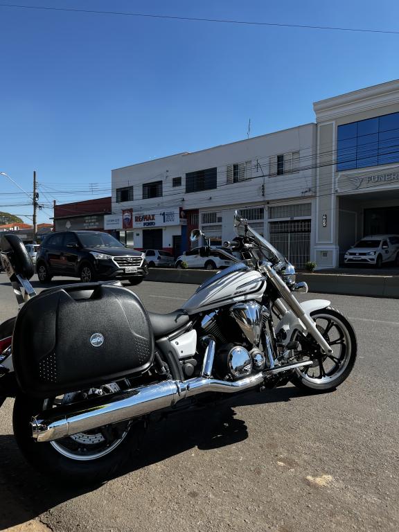 YAMAHA XVS MidnightStar - Foto