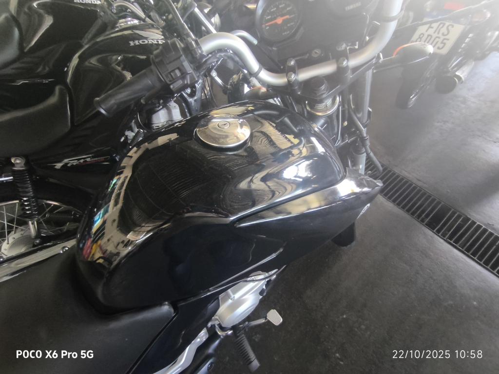 YAMAHA YBR 125 - Foto