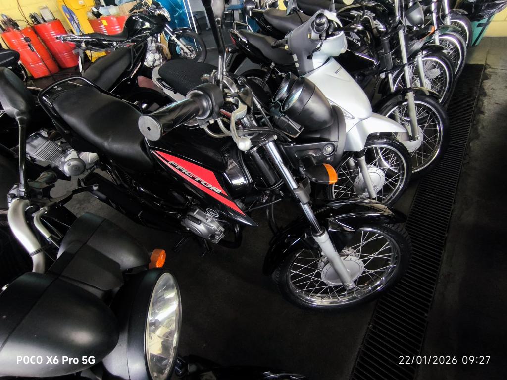 YAMAHA YBR 125 - Foto