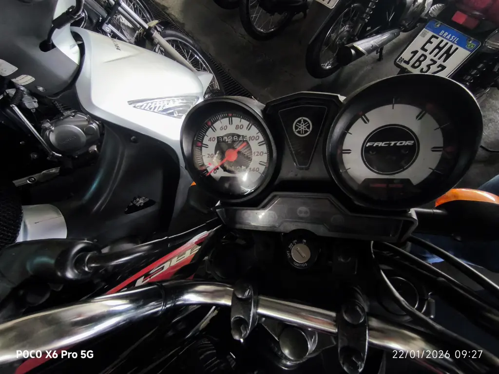 YAMAHA YBR 125 - Foto