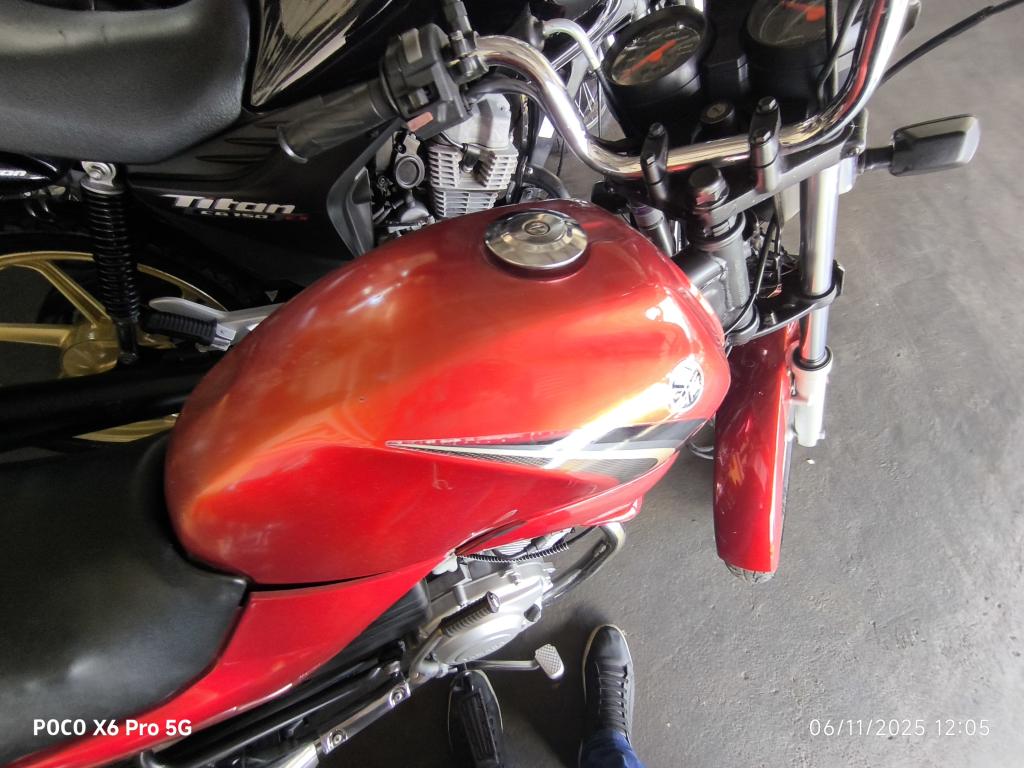 YAMAHA YBR 125 - Foto