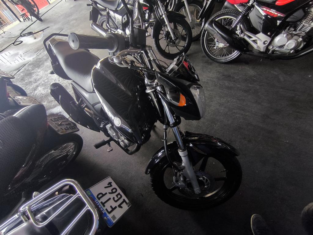 YAMAHA YS Fazer 150 - Foto