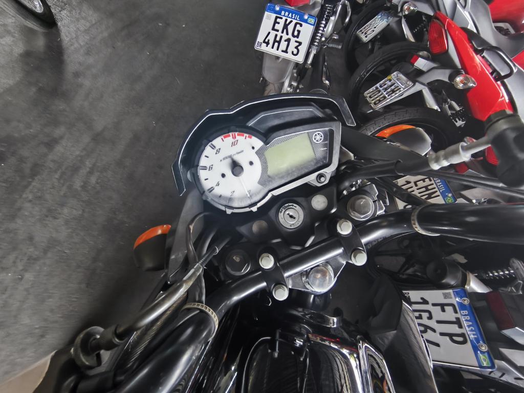 YAMAHA YS Fazer 150 - Foto