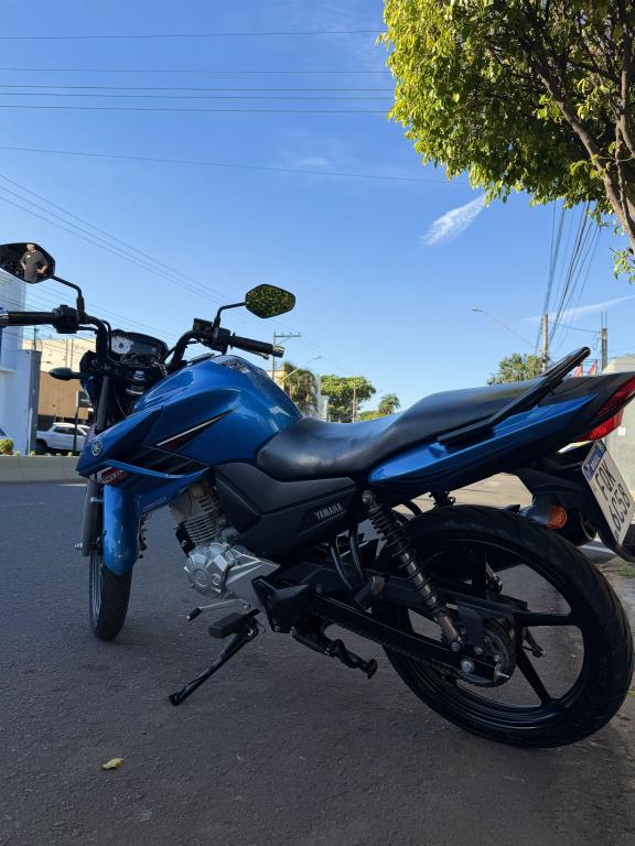 YAMAHA YS Fazer 150 - Foto