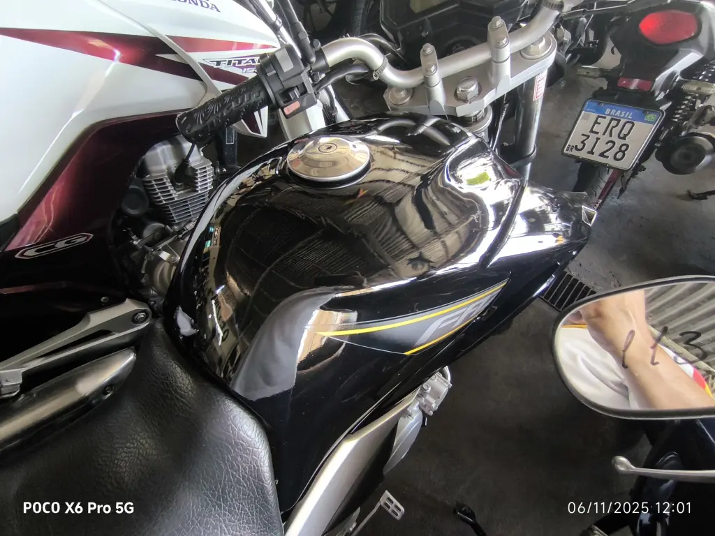 YAMAHA YS Fazer 250 - Foto