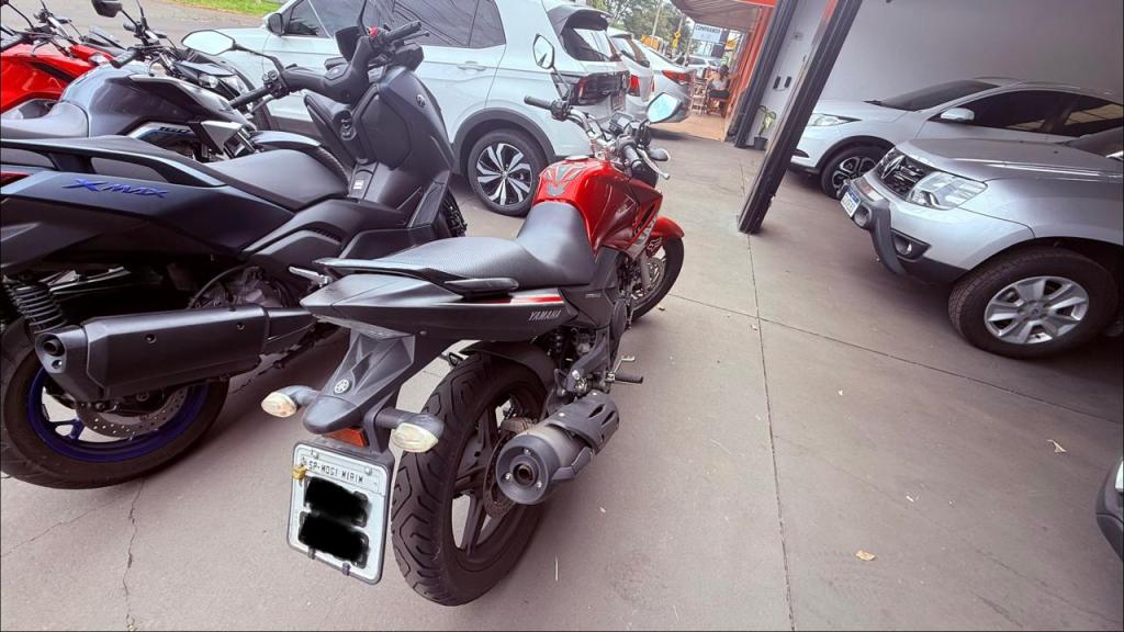 YAMAHA YS Fazer 250 - Foto