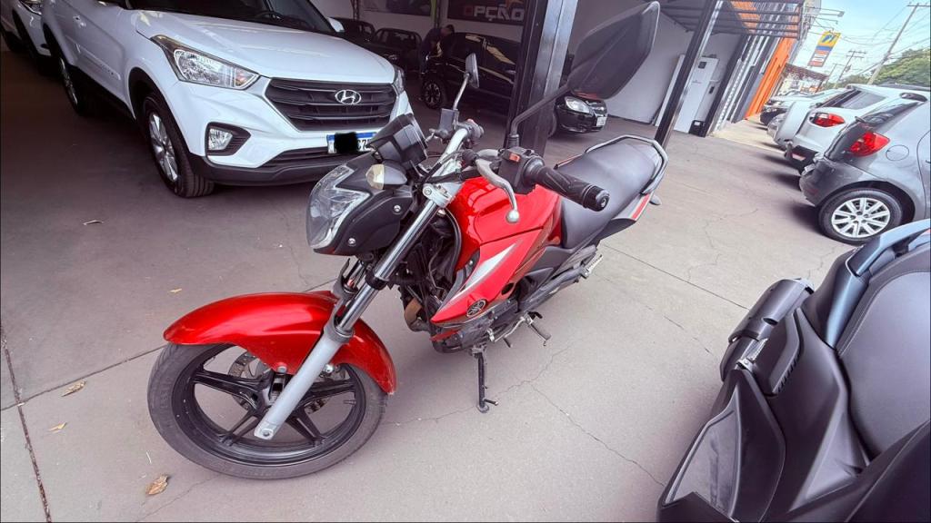 YAMAHA YS Fazer 250 - Foto