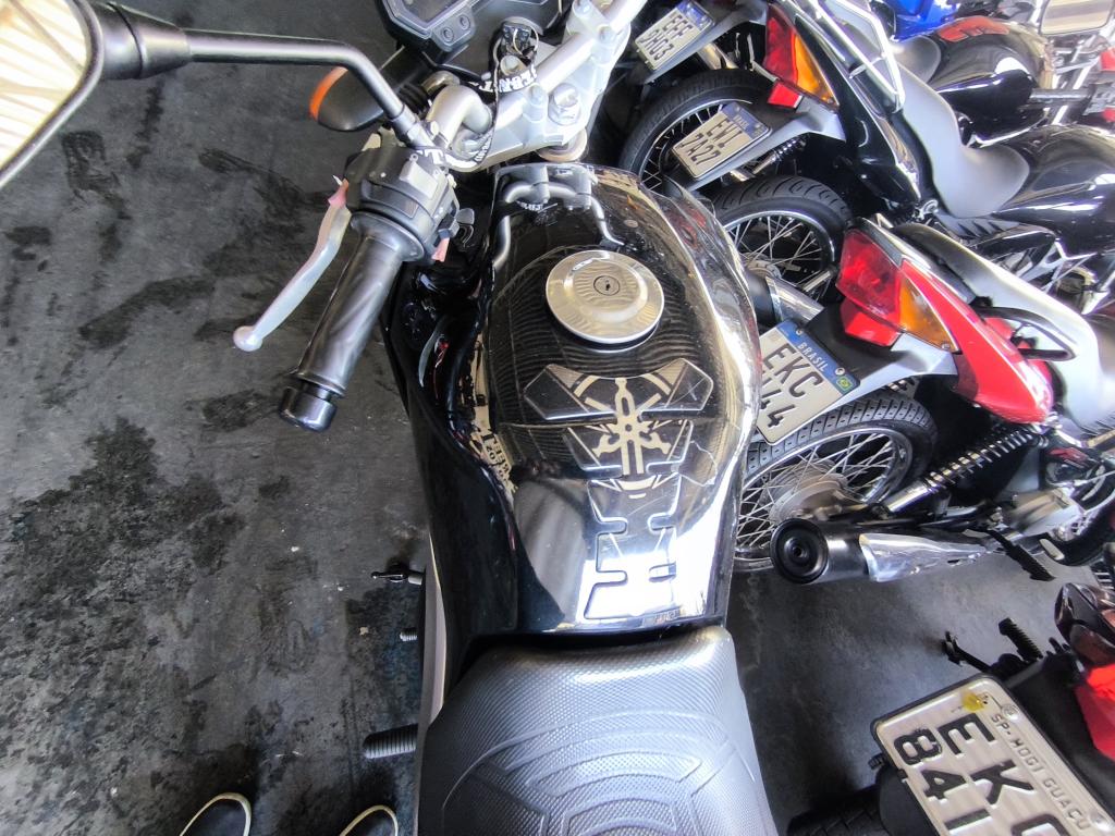 YAMAHA YS Fazer 250 - Foto