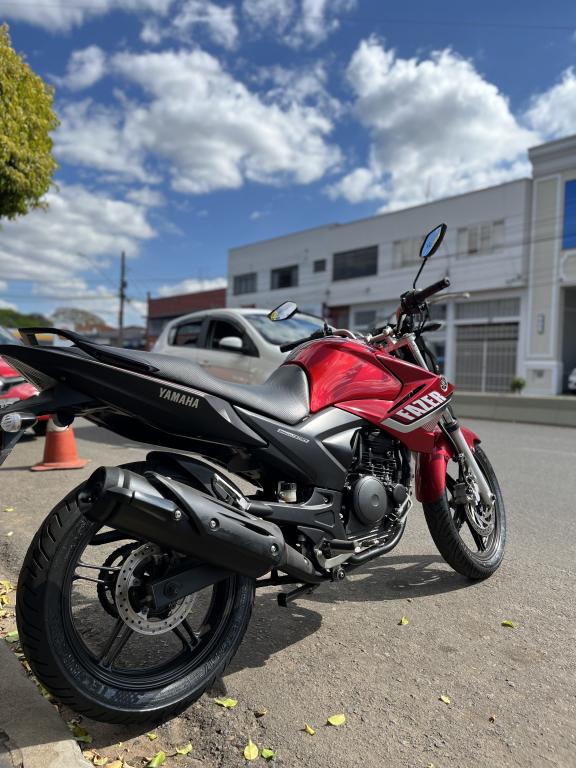 YAMAHA YS Fazer 250 - Foto