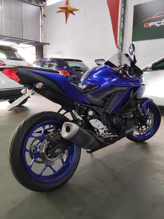 YAMAHA YZF R3 300 - Foto