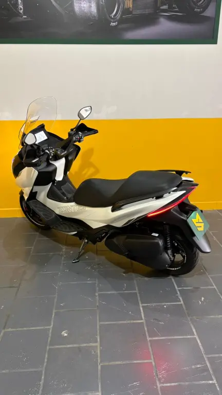ZONTES 350 E - Foto