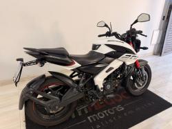 BAJAJ Dominar 200 