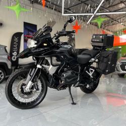 BMW R 1250 GS TRIPLE BLACK
