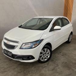 CHEVROLET Onix Hatch 1.4 4P FLEX LT