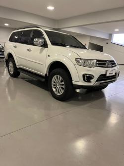 MITSUBISHI Pajero Dakar 3.2 16V 4P HPE S 4X4 TURBO DIESEL INTECOOLER 7 LUGARES AUTOMTICO