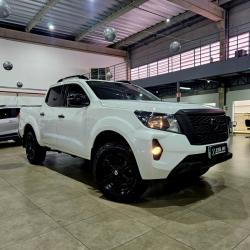 NISSAN Frontier 2.3 ATTACK CABINE DUPLA 4X4 BI-TURBO DIESEL AUTOMÁTICO