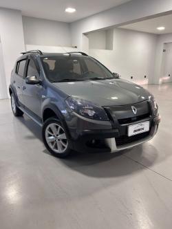 RENAULT Sandero 1.6 16V 4P FLEX STEPWAY AUTOMÁTICO