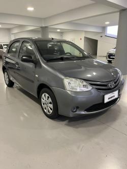TOYOTA Etios Hatch 1.3 16V 4P FLEX X